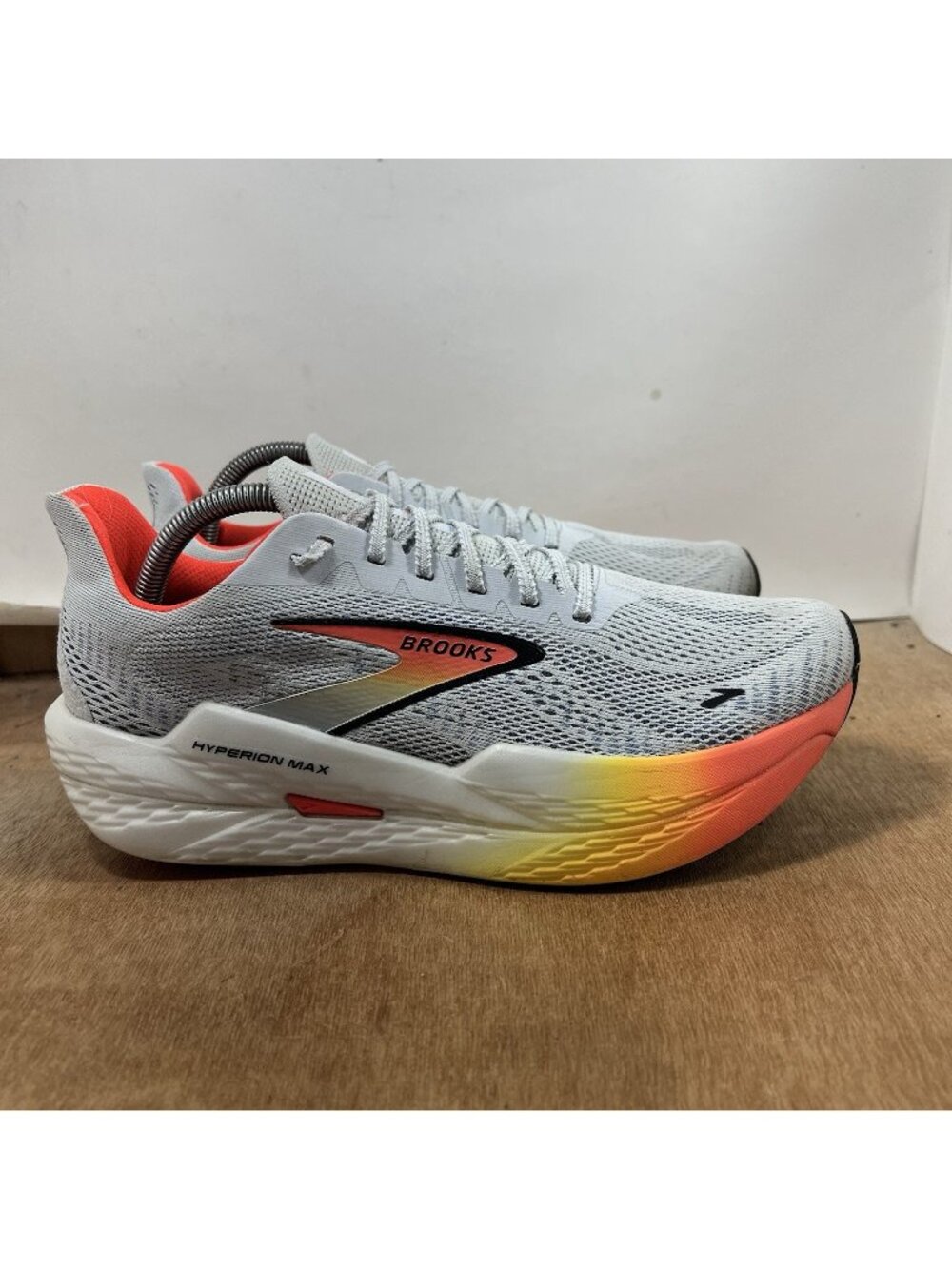 Brooks Hyperion Max 2 Men Size 9.5 Grey  [1104341D443] Running Shoes